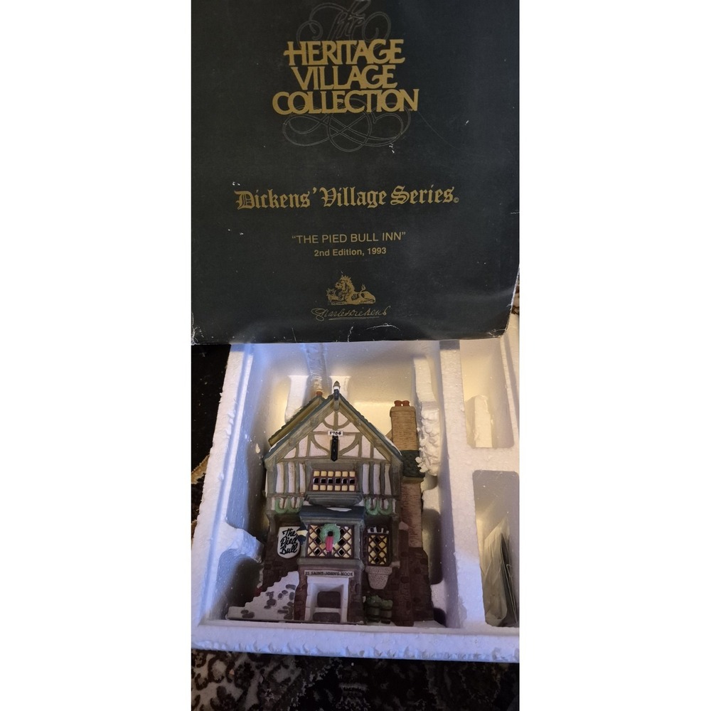 Dept 56 Dickens Village Pied Bull Inn 1993 Lighted Building